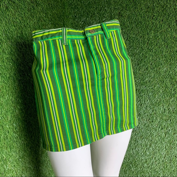 Mini skirt - Picture 2 of 4